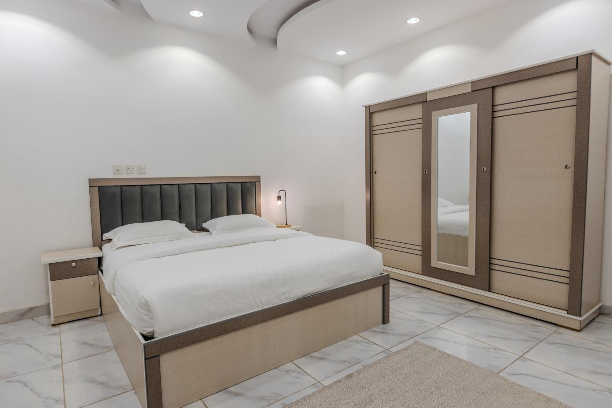 Comfortable & Big Family Apartments 10Mins Drive To Al-Masjid -Nabawi - Nozol Noor 2 Medina Ngoại thất bức ảnh