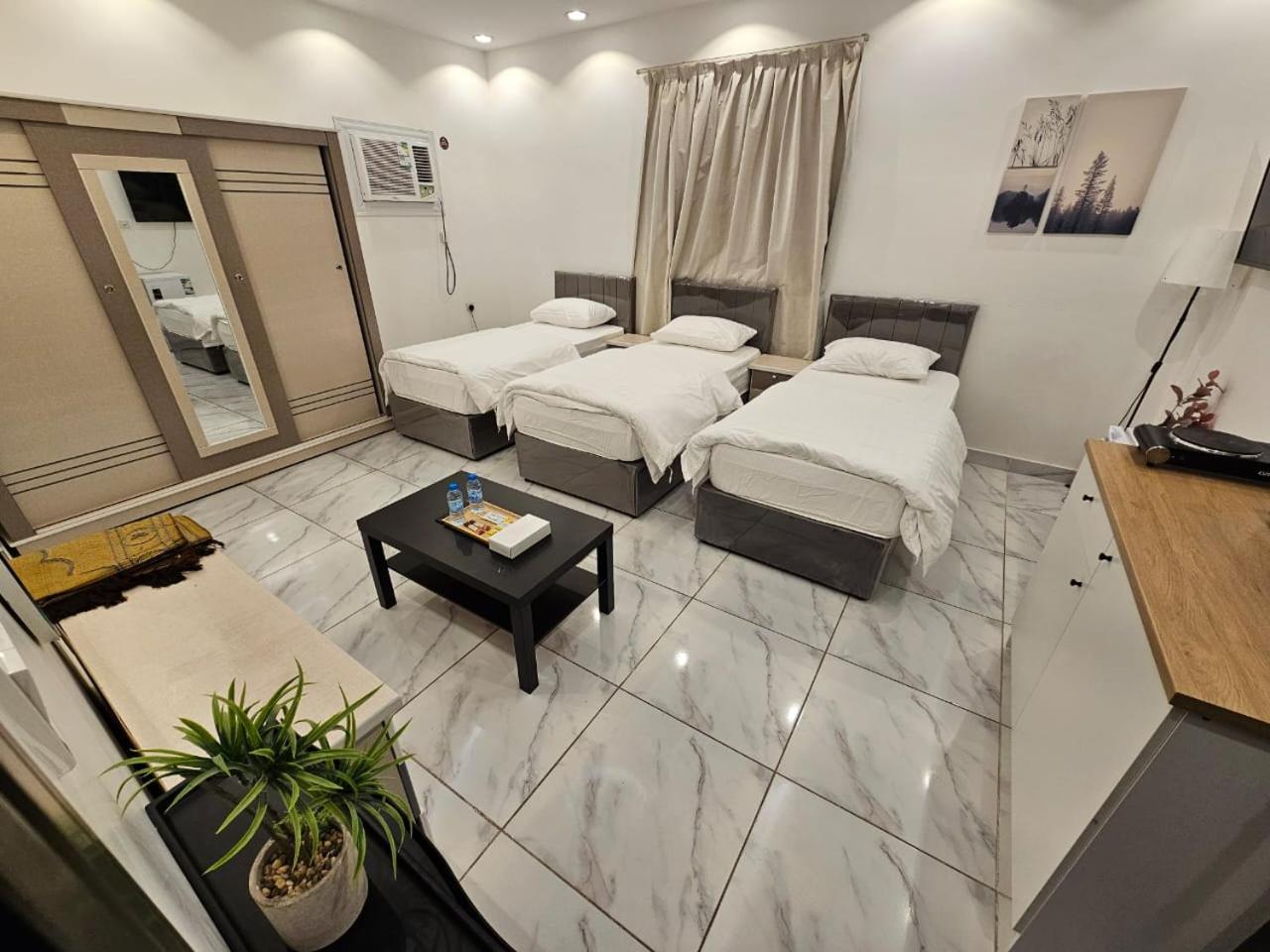 Comfortable & Big Family Apartments 10Mins Drive To Al-Masjid -Nabawi - Nozol Noor 2 Medina Ngoại thất bức ảnh