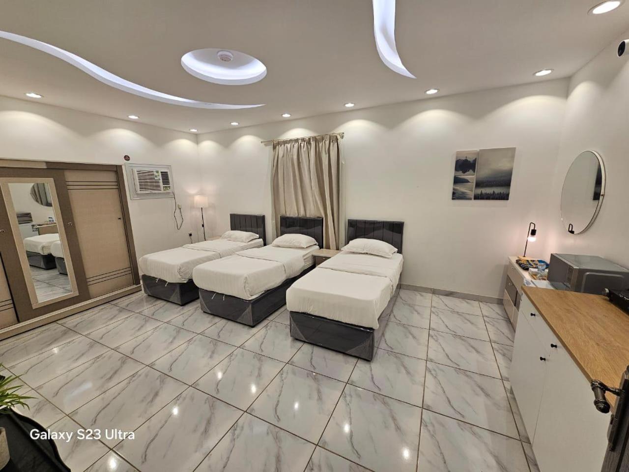 Comfortable & Big Family Apartments 10Mins Drive To Al-Masjid -Nabawi - Nozol Noor 2 Medina Ngoại thất bức ảnh